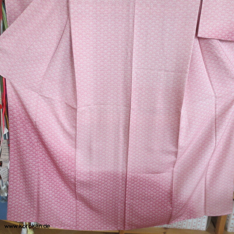 Yamato Homongi Kimono, Seidendamast Segaiha Wellen im Bokashi Farbverlauf