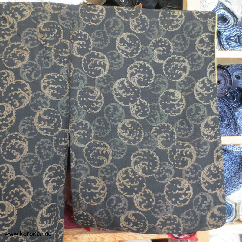 kupfer Wellenrondelle auf schwarz festlicher Komon Kimono