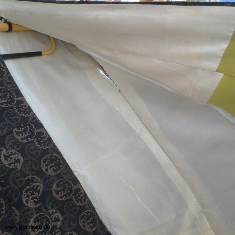 kupfer Wellenrondelle auf schwarz festlicher Komon Kimono
