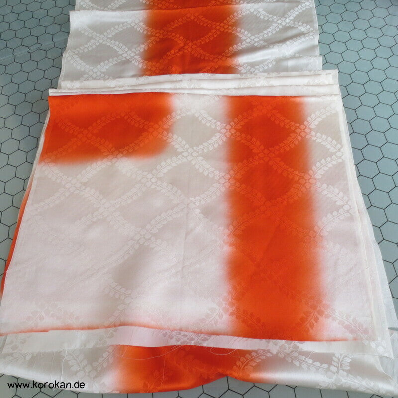 Seidendamast Hakkake Bokashi weiß orange unteres Futter für Kimono Karieba