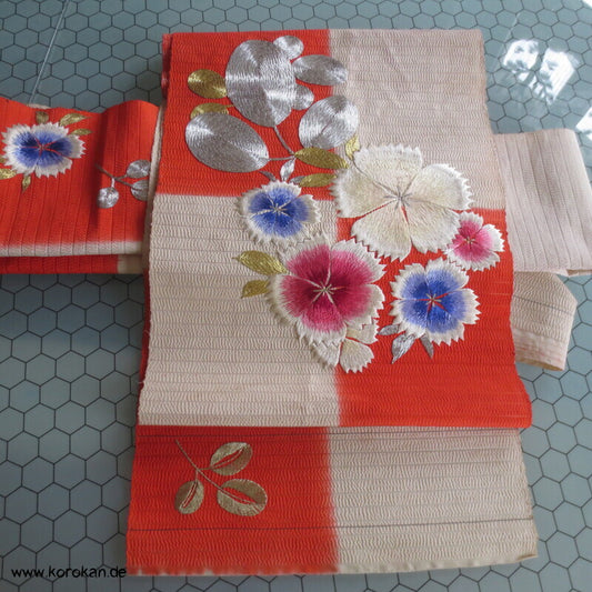 Sommer Fukuro mit handgestickten Nadeshiko Blüten, antik