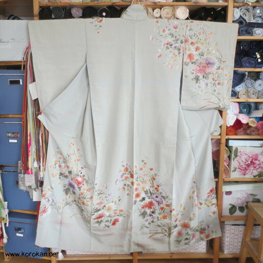silber gewebtes, ausgemaltes Blumenmuster Homongi Kimono