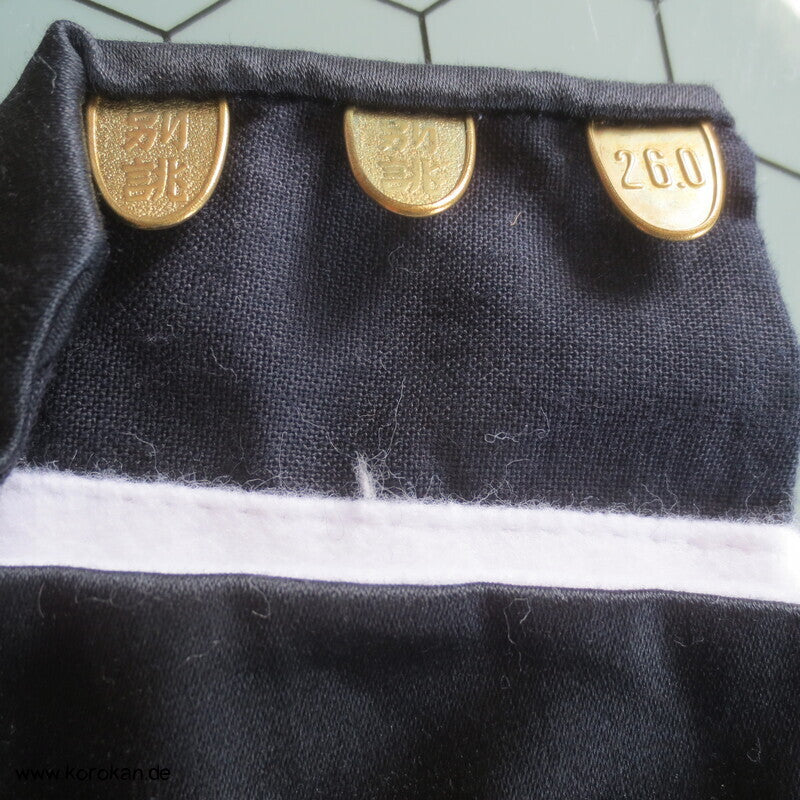Tabi mit Haken, Baumwolle, schwarz, weiße Sohlen, 26 cm
