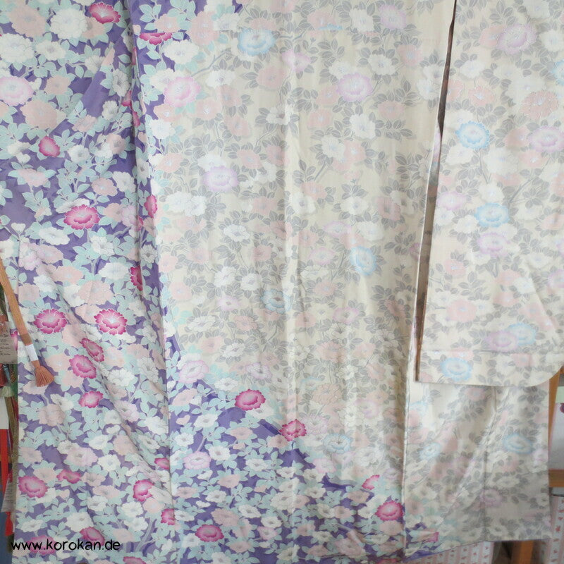 klassischer Furisode, Kamelien zwischen flieder und creme