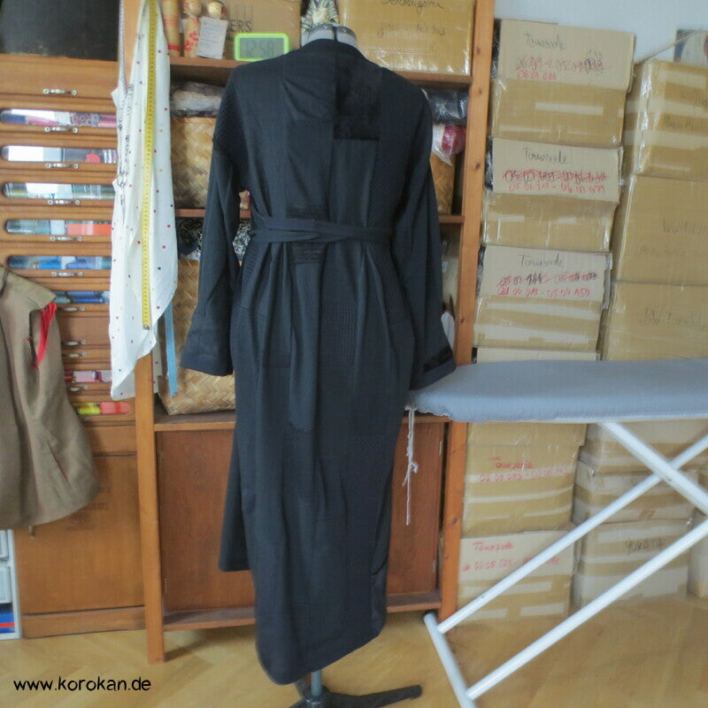 Das Abnehm Kleid - schwarzes Patchwork Bindebänder