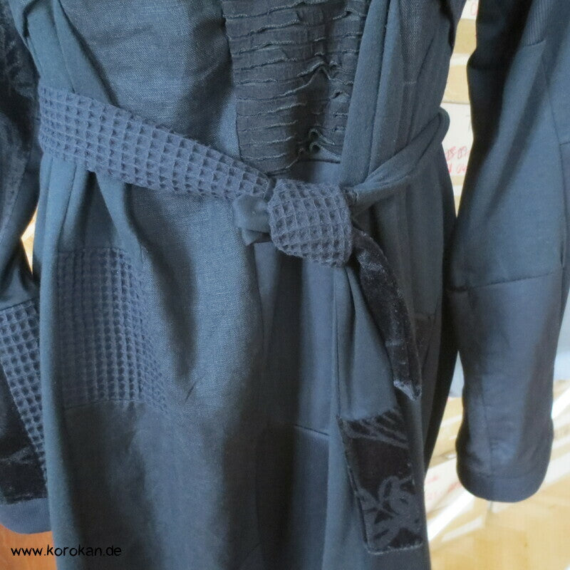 Das Abnehm Kleid - schwarzes Patchwork Bindebänder