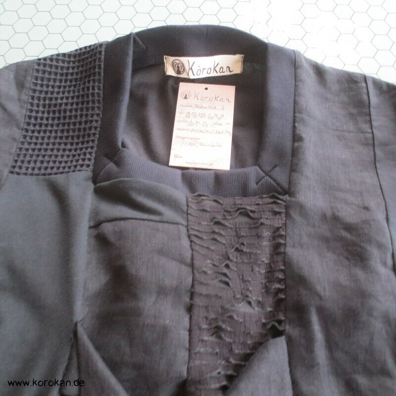 Das Abnehm Kleid - schwarzes Patchwork Bindebänder