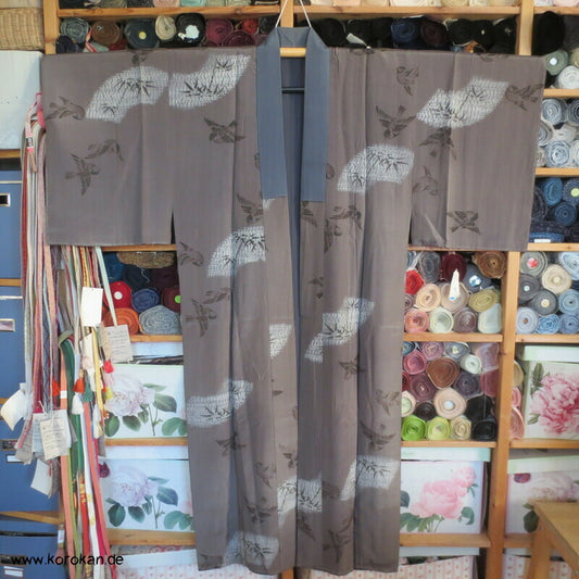 Spatzen und Bambus auf Shibori Fächern Juban Unter - Kimono