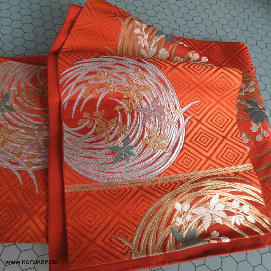 Reisgarbenrondelle auf persimmon Fukuro Obi Seidenbrokat Kimonogürtel