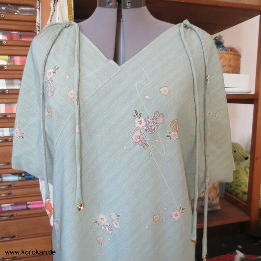 Temaribälle Seide 3 Bahnen Bias Cut Kleid