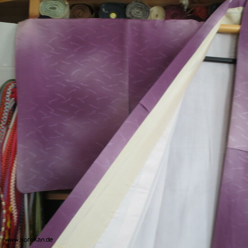 Kiefernnadeln Sagara Knötchenstickerei Komon Kimono