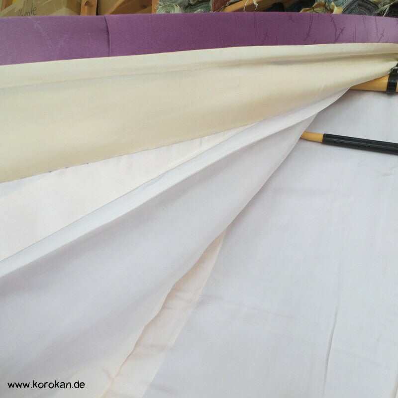 Kiefernnadeln Sagara Knötchenstickerei Komon Kimono