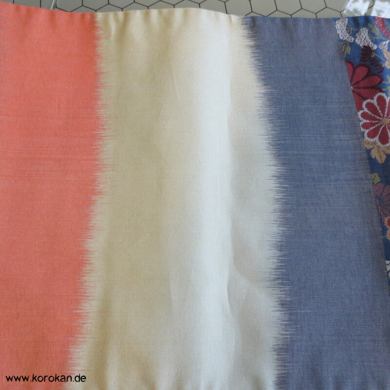 Blumenwiese auf blau - lachs - kiesel Fukuro Obi