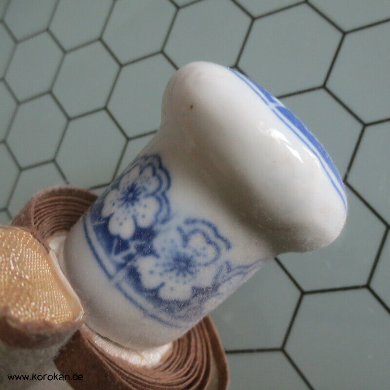 japanisches Rollbild Vögel über Päonien mit  Beschwerungsrollen
