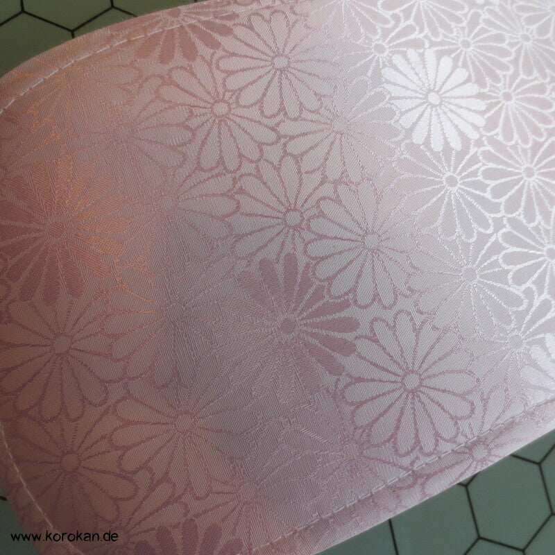 großes Maeita Obi Brett, Shibori gepolstert