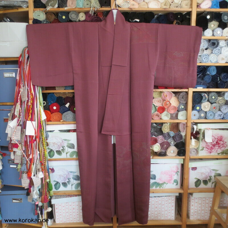 Sashiko Motive teilbestickter Tsukesage Kimono Seidencrepe