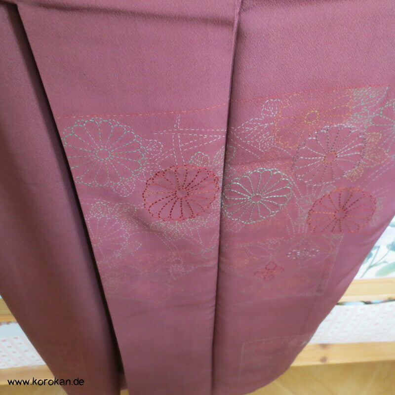 Sashiko Motive teilbestickter Tsukesage Kimono Seidencrepe