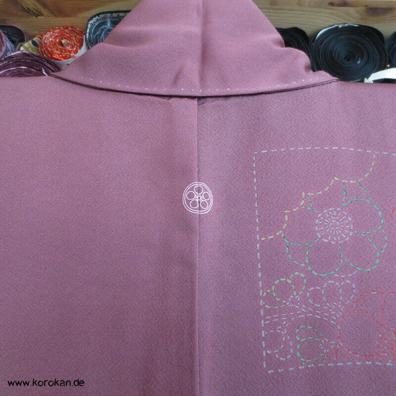 Sashiko Motive teilbestickter Tsukesage Kimono Seidencrepe