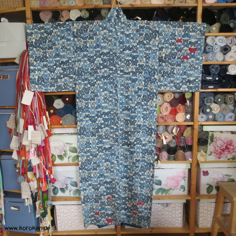 Tausend Schmetterlinge Komon Kimono