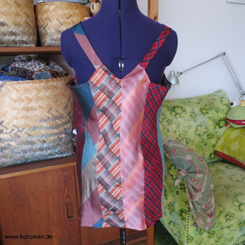 Upcycling Seiden Krawatten Top