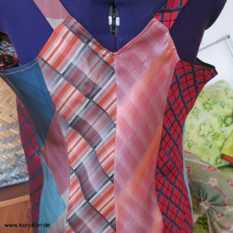 Upcycling Seiden Krawatten Top