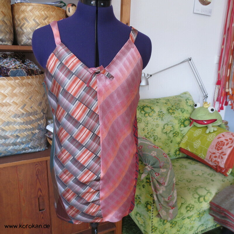 Upcycling Seiden Krawatten Top