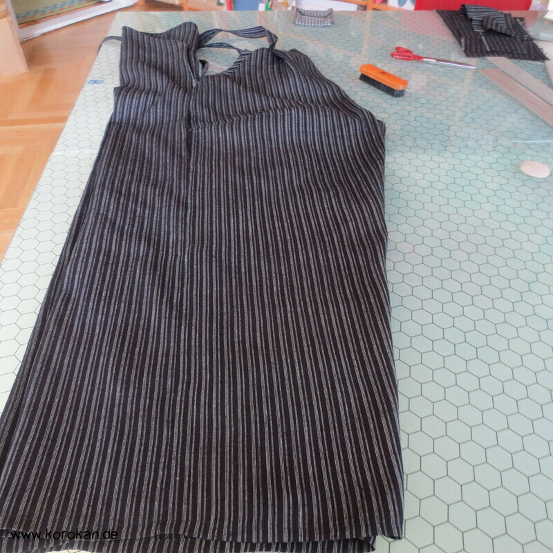 Latzhose aus Tsumugi Seide, Upcycling, Zero Waste