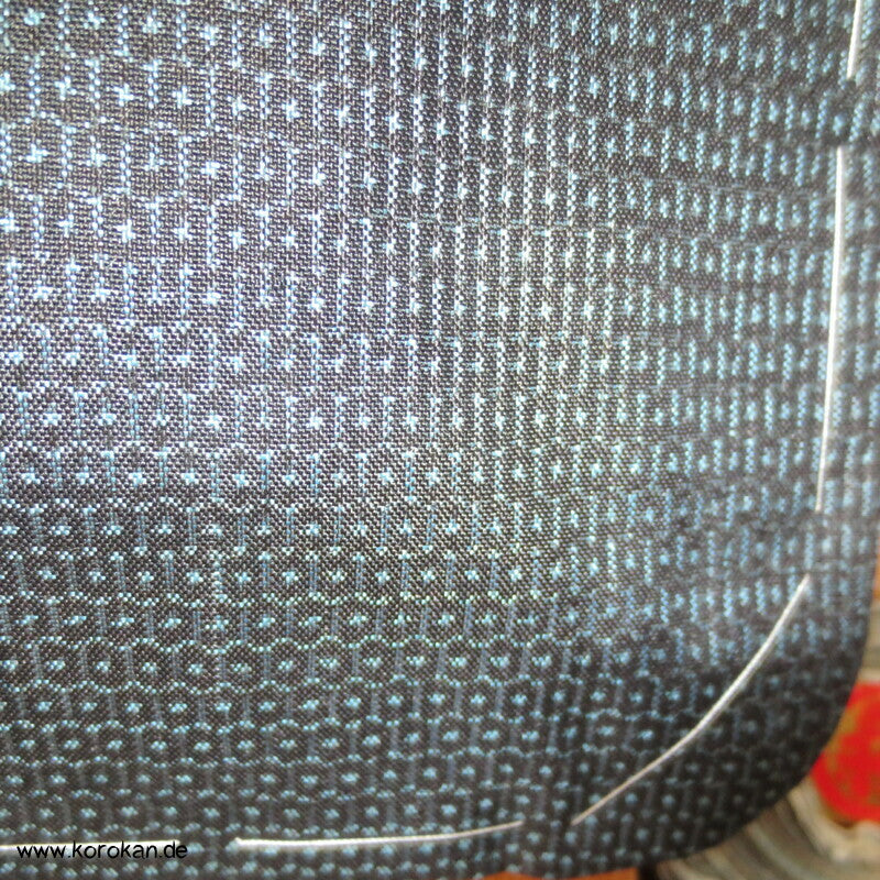 blauer Tsumugi Kasuri Seiden Haori, Langustendruck Futter