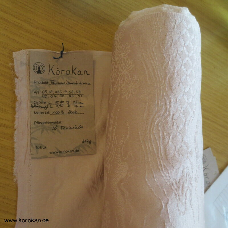 zartrosa Kimono Rinzu Seiden Damast mit Hakkake Futter - Tanmono +