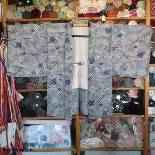 Fake Full Shibori Haori Ahornblätter in hellblau indigo flieder