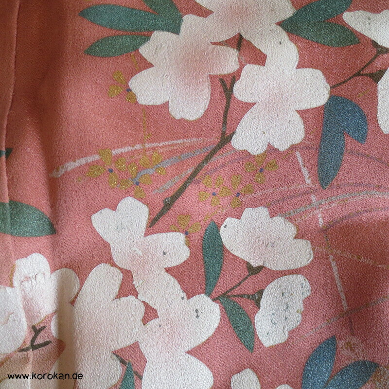 klassischer Kirschblütenzweige Homongi Seidendamast Kimono
