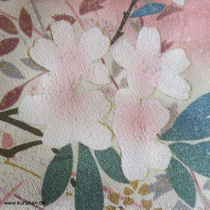 klassischer Kirschblütenzweige Homongi Seidendamast Kimono