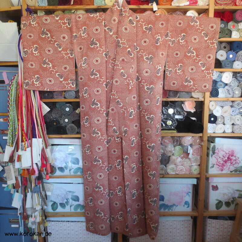 Tsumugi Seiden Kimono, gedruckte Kiku Chrysanthemen