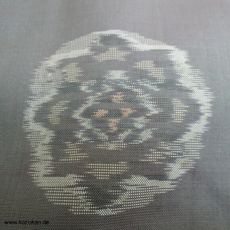 Art Deco graugrün mit Schneeflocken Meisen Seiden Kimono