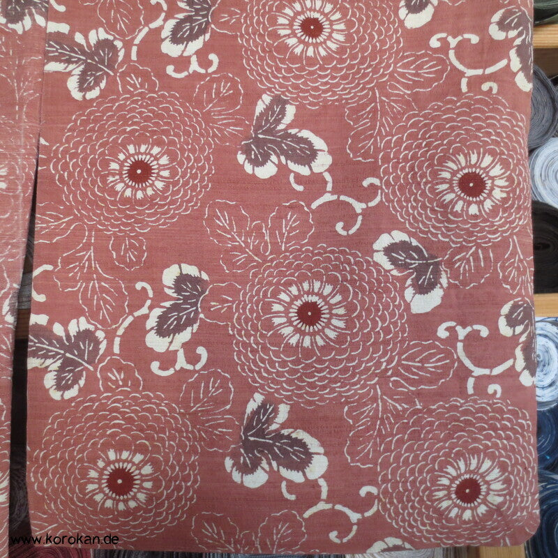 Tsumugi Seiden Kimono, gedruckte Kiku Chrysanthemen