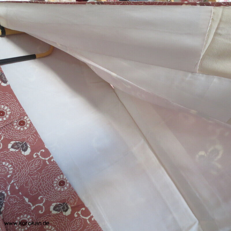 Tsumugi Seiden Kimono, gedruckte Kiku Chrysanthemen