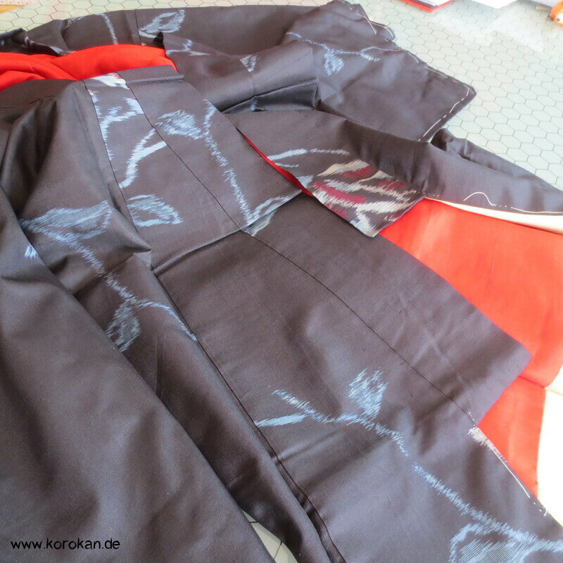 Japan Magnolien auf schwarz Meisen Seiden Kimono