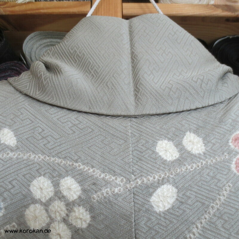 Shibori Fluss auf Sayagata Damast Homongi Kimono