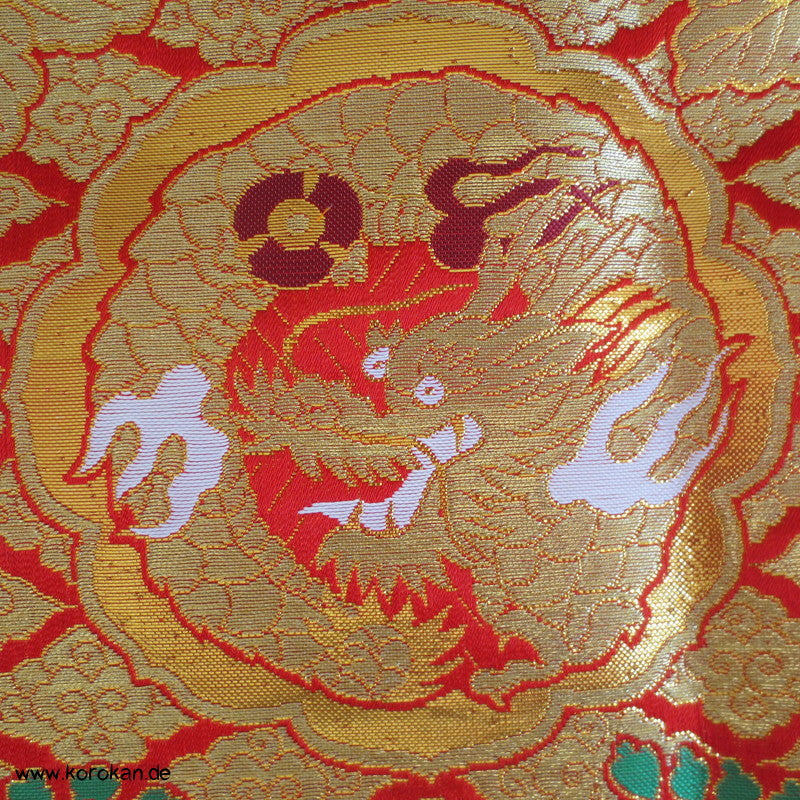 Drachen Siegel gold auf rot Seidenbrokat