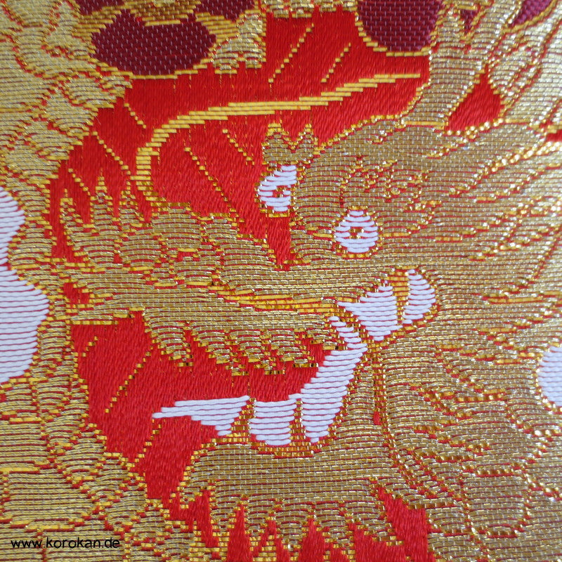 Drachen Siegel gold auf rot Seidenbrokat