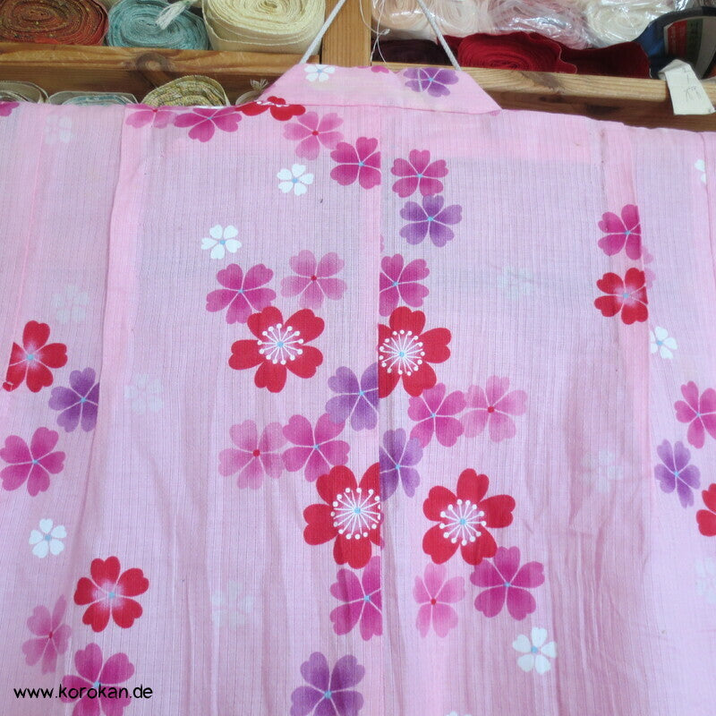 Yukata Kimono für Mädchen, Sakura Blüten auf rosa