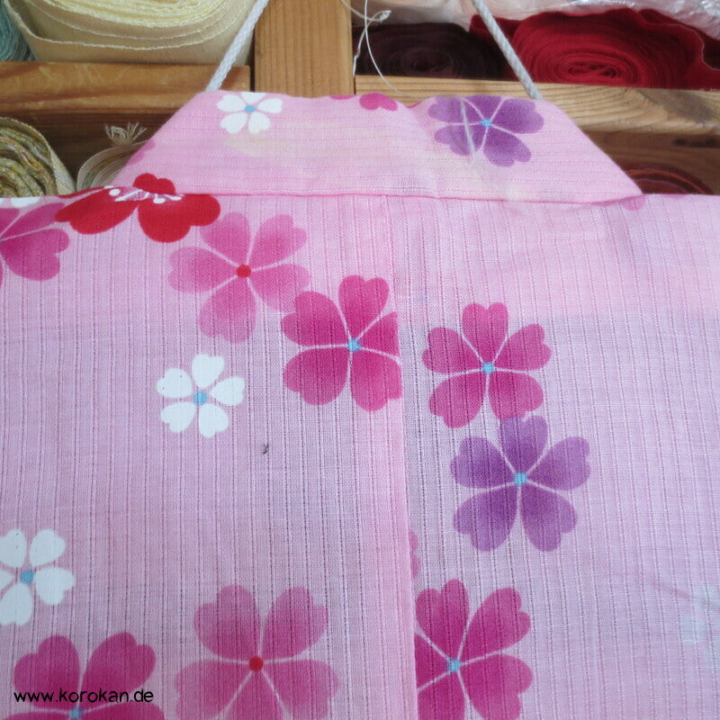 Yukata Kimono für Mädchen, Sakura Blüten auf rosa