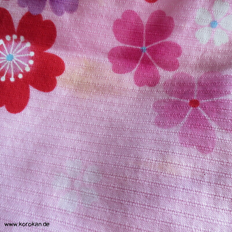 Yukata Kimono für Mädchen, Sakura Blüten auf rosa