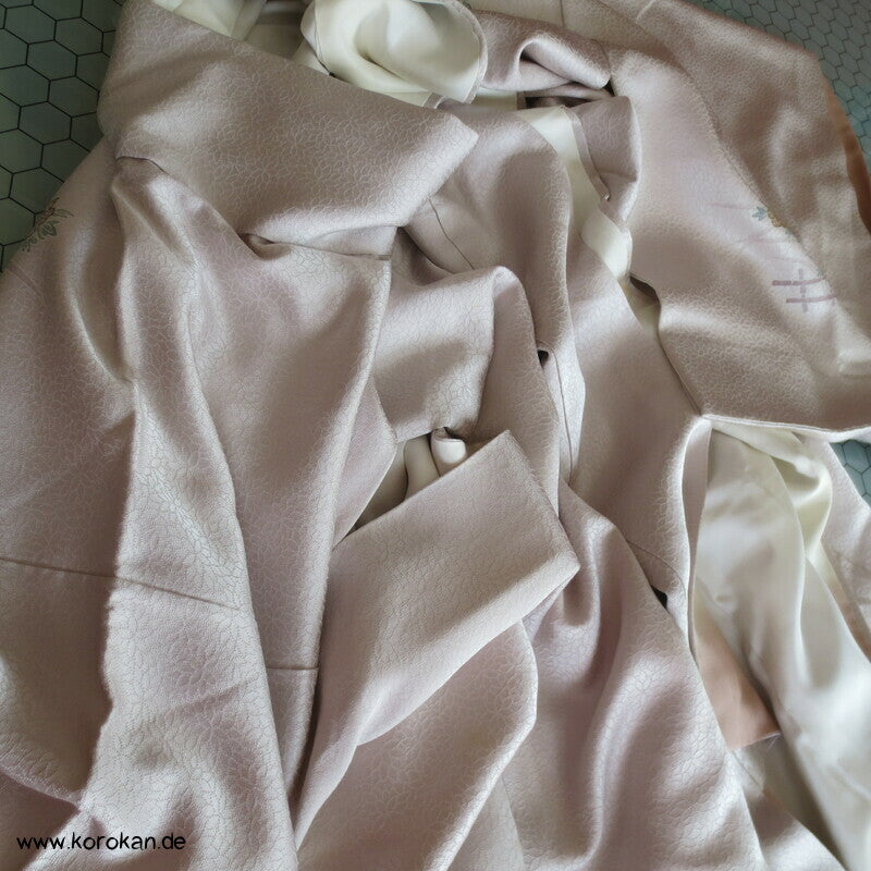 Blüten am Fluss - blassmauve Tsukesage Sogo Kimono