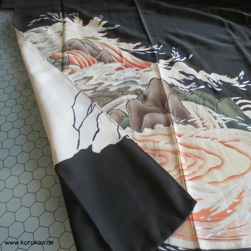 antiker japanischer Seidencrepe Uferwellen und Steine Tomesode Kimono