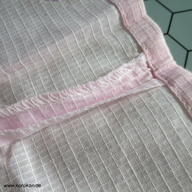 Yukata Kimono für Mädchen, Sakura Blüten auf rosa mit Glitzer