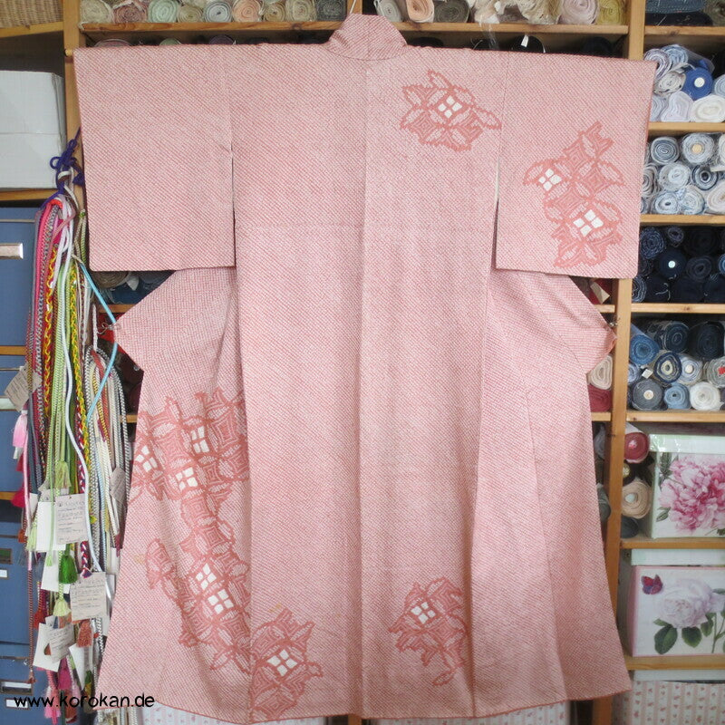 Full Shibori Shippo Motive Tsukesage Kimono