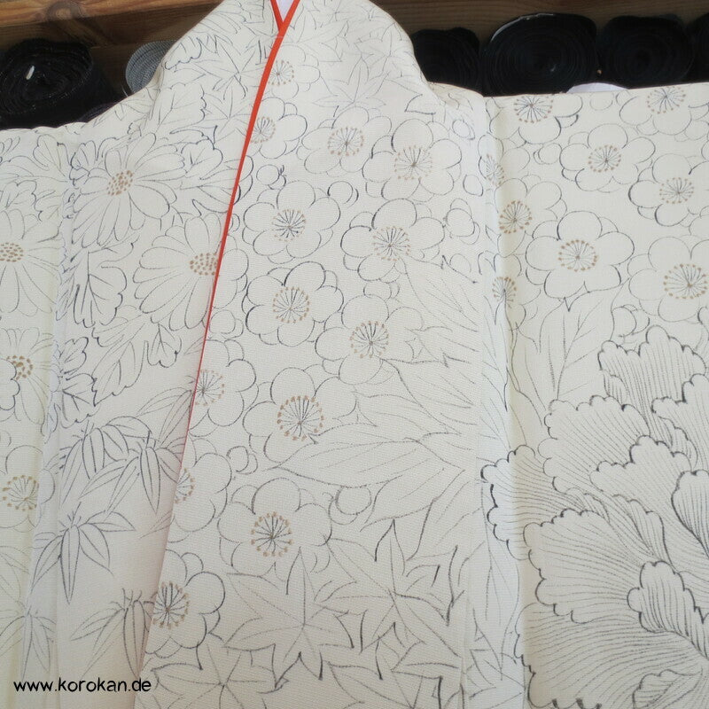 zarter heller Päonien Furisode, teilbestickt, Hochzeit