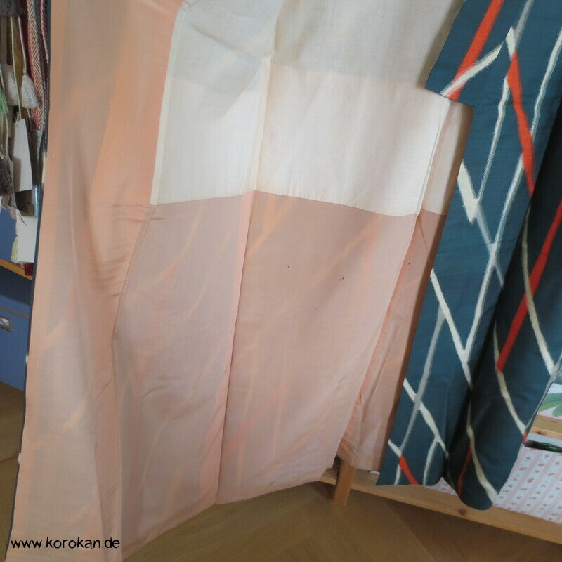Art Deco Japan abstraktes Zweigegitter auf petrol Meisen Seiden Kimono