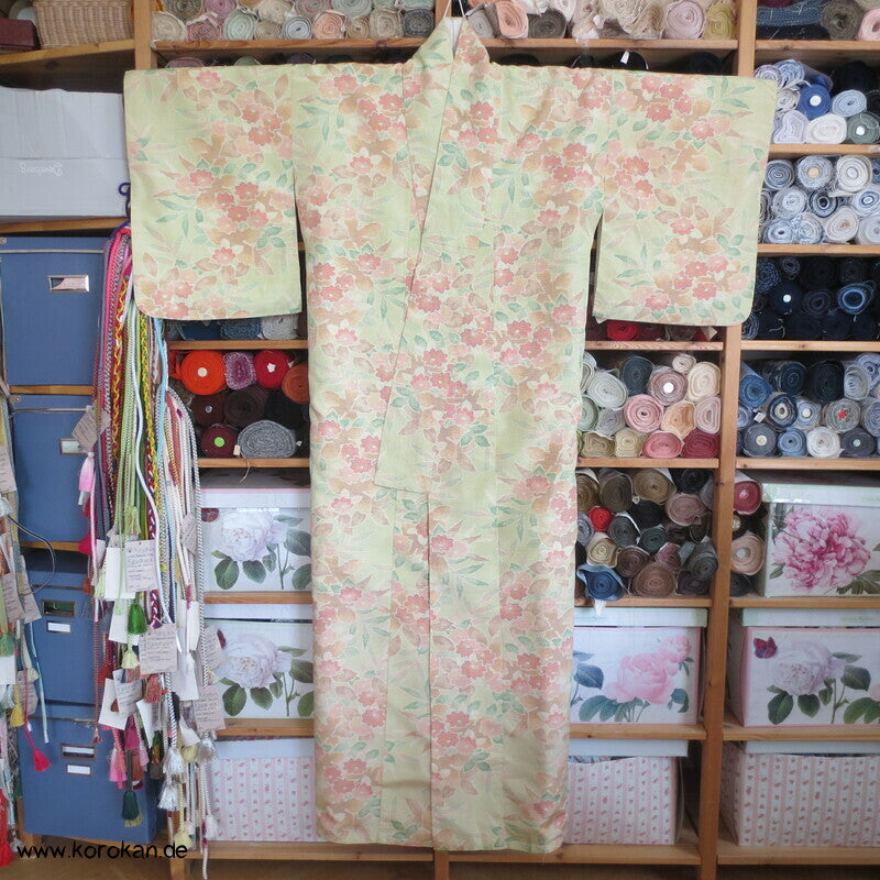 Blüten und Blätter Kasuri Tsumugi Kimono